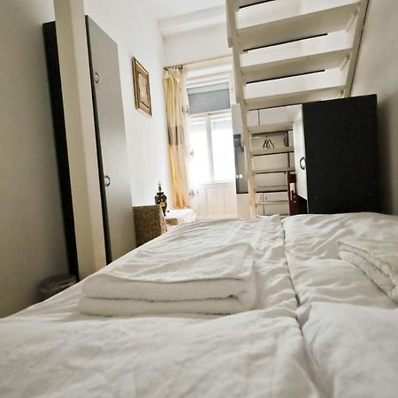 Center Apartment 5 Private Room For 19 People Budapest Exterior photo